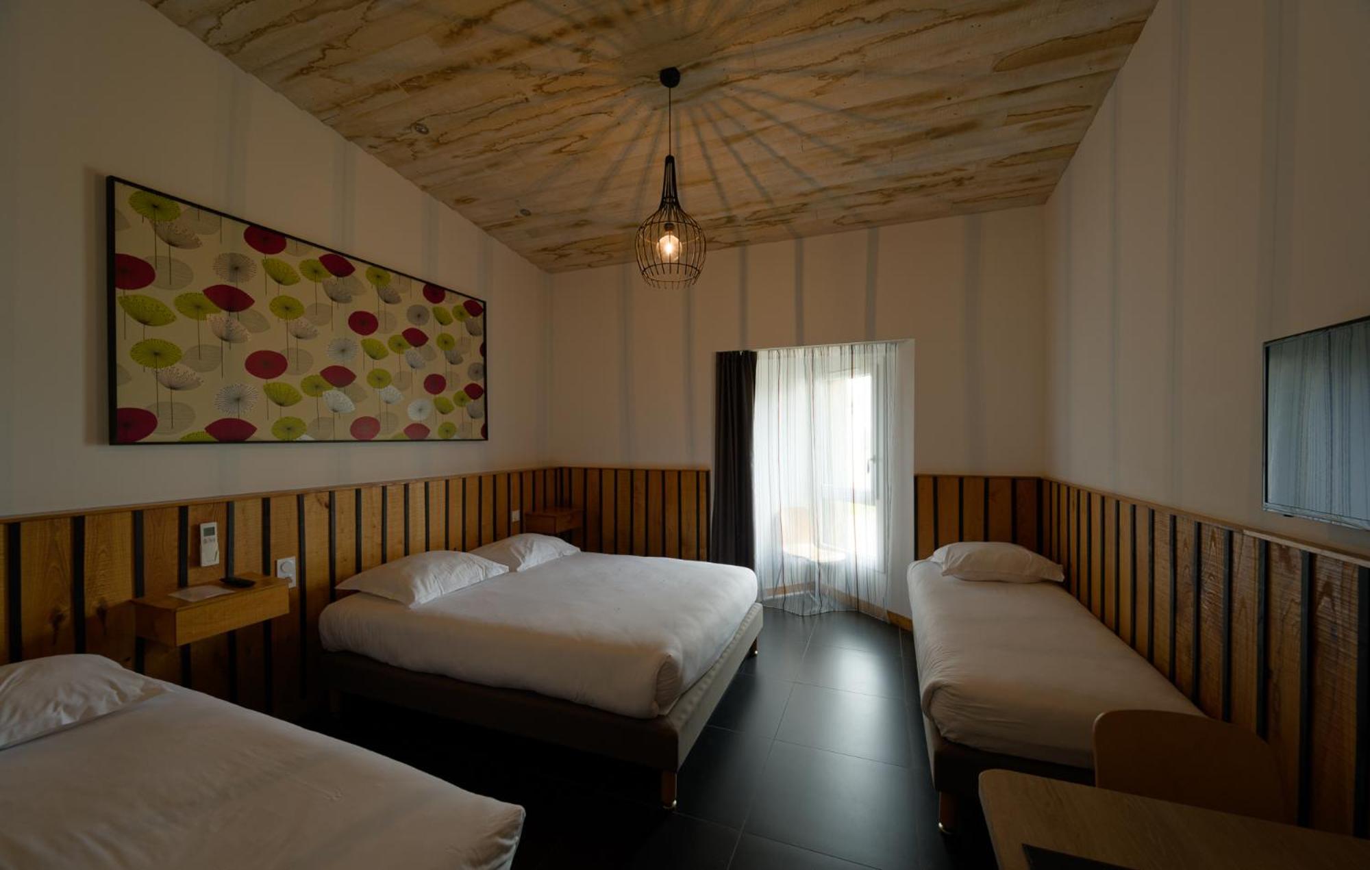 Cit'Hotel Le Relais Du Boisniard Шамбрето Экстерьер фото