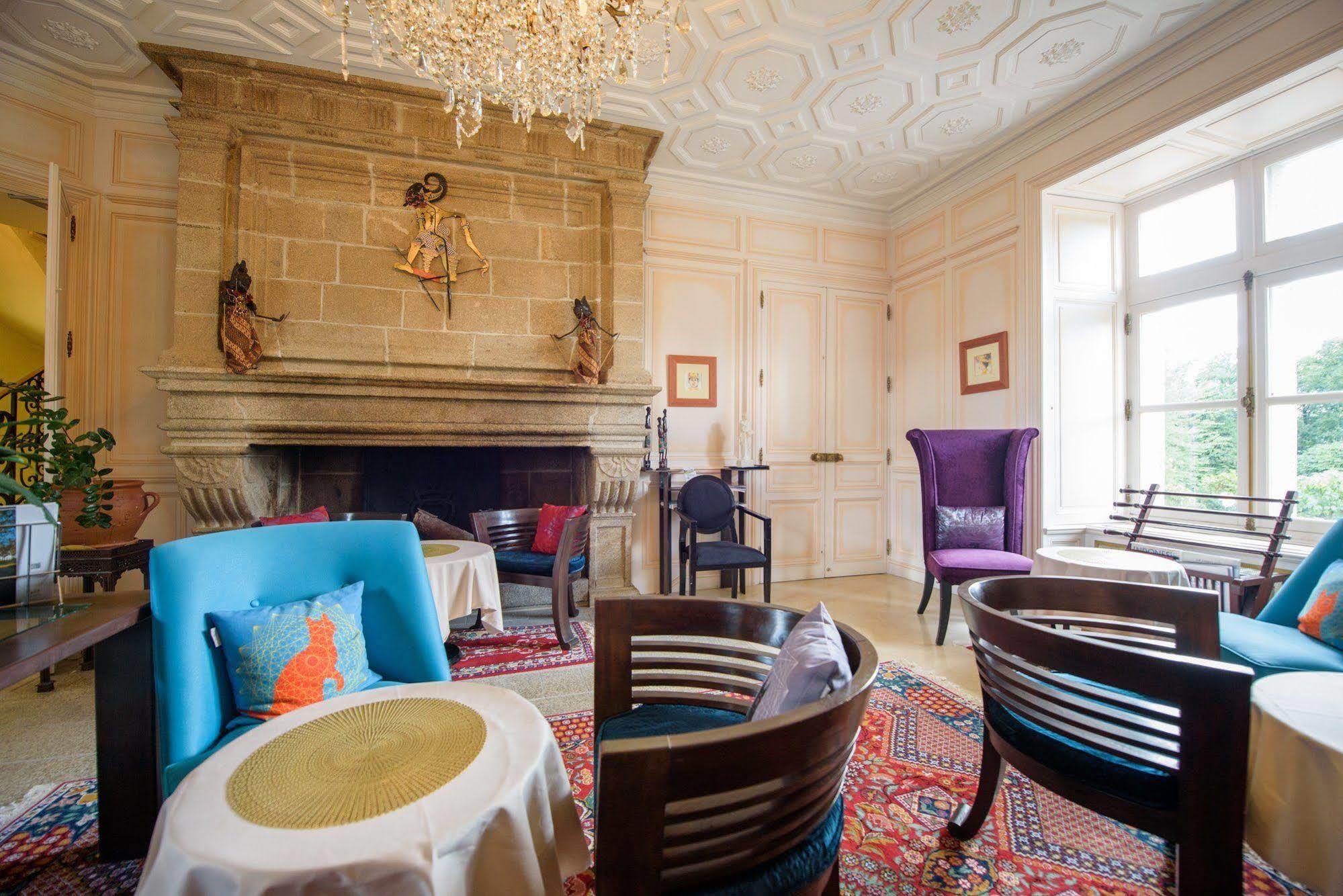 Cit'Hotel Le Relais Du Boisniard Шамбрето Экстерьер фото